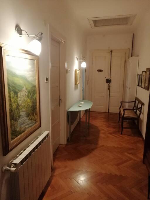 Spacious Attic Apartment Kandler トリエステ エクステリア 写真